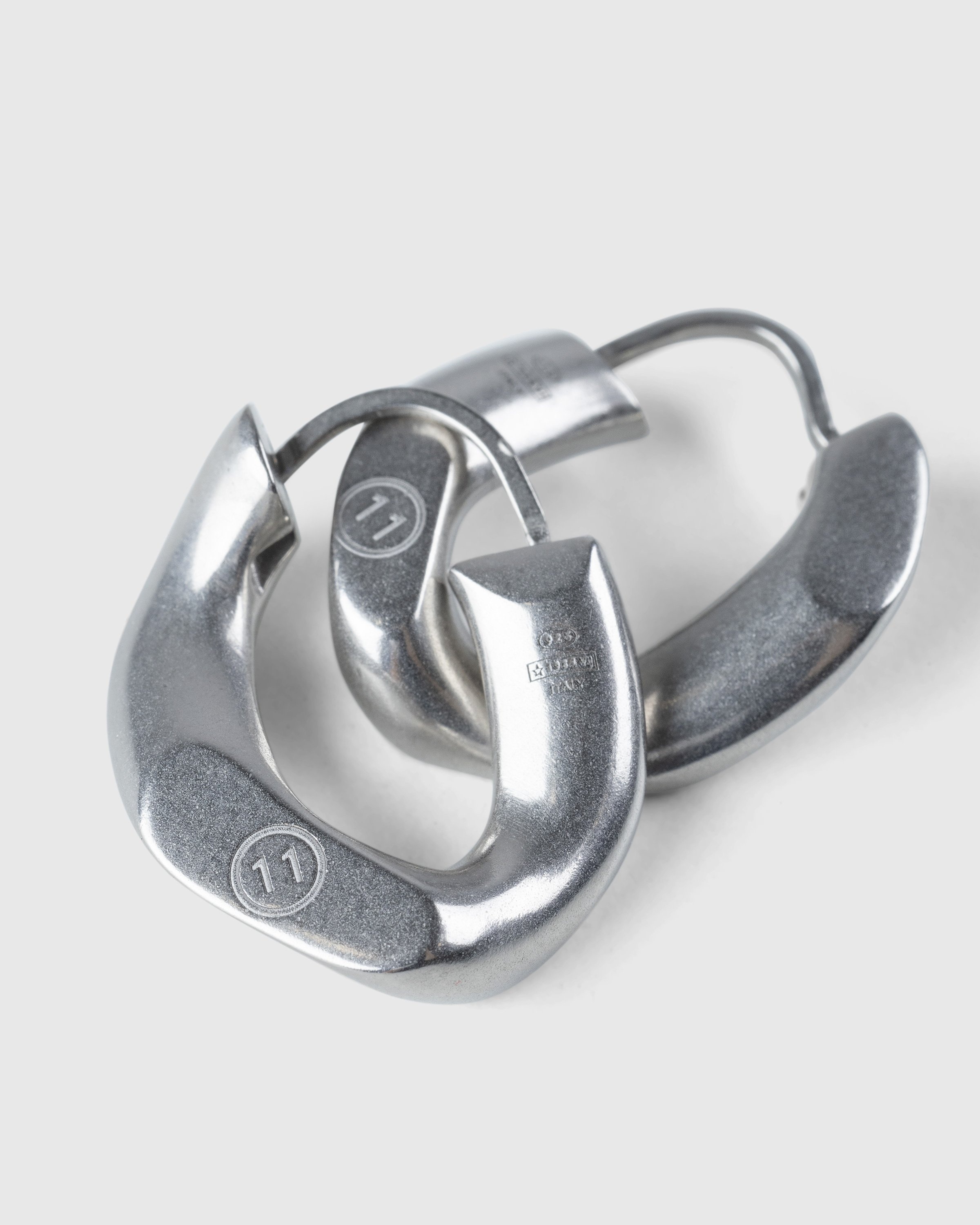 Maison Margiela – Semi-Polished Earrings Silver
